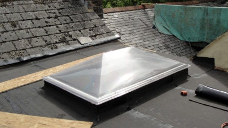 repair roof edge tiles